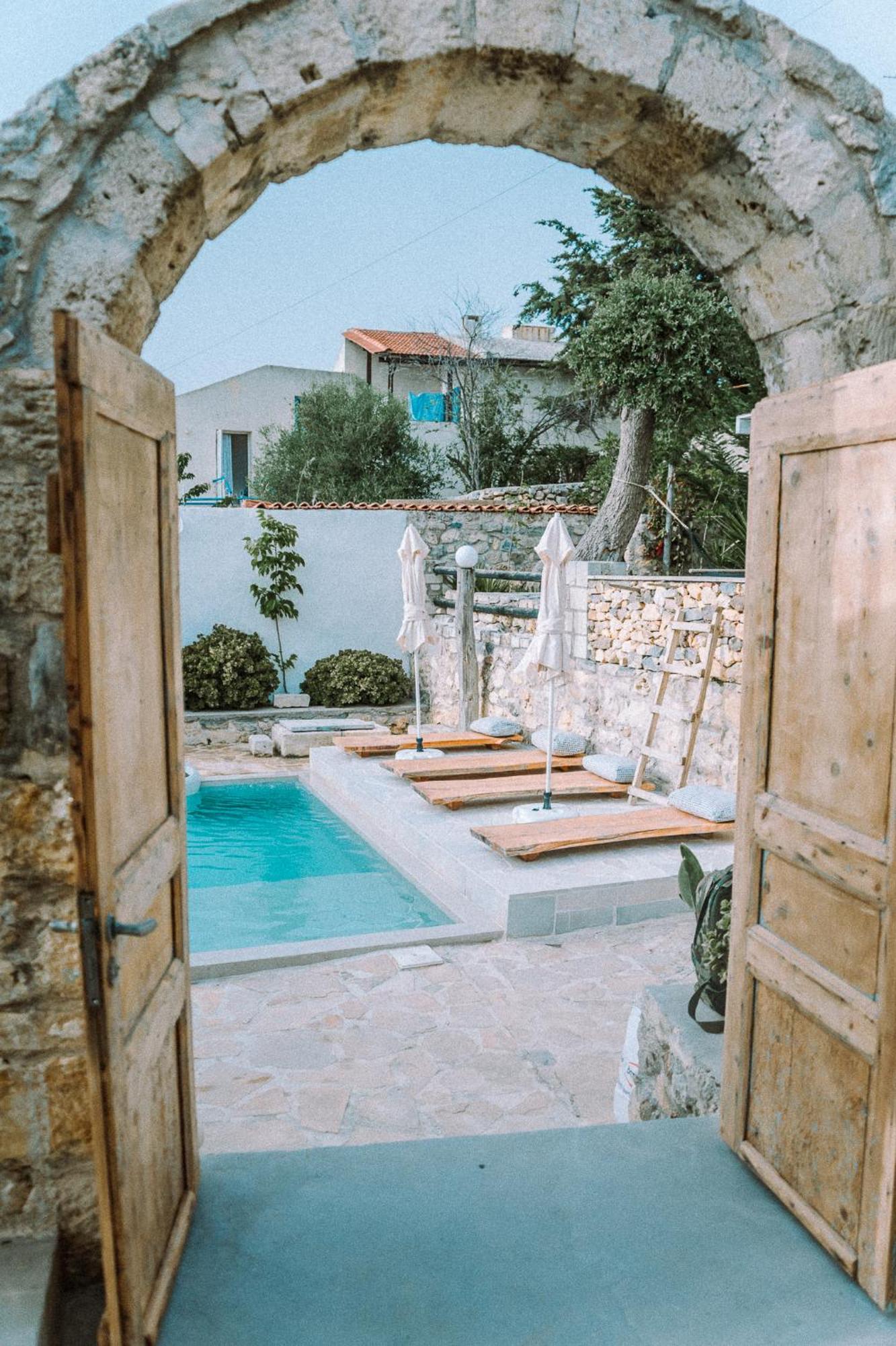 Antonia'S Stonebuilt Mansion With A Private Pool Villa Arménoi Exteriör bild
